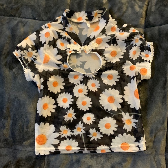 Sheer keyhole crop top - Picture 2 of 8